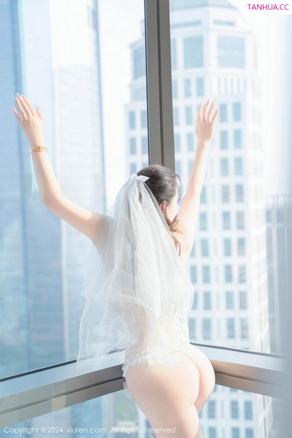 王格 王婉悠 [XiuRen]高清写真图 2024.07.10 No.8837 王婉悠Queen 妩媚丰腴第28张图片